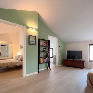 Apartment Mansarda Montebello, Rovato