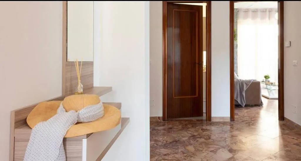 Como Diamond Apartment Lipomo Italy